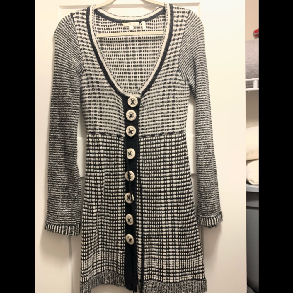 Cute black and white dress